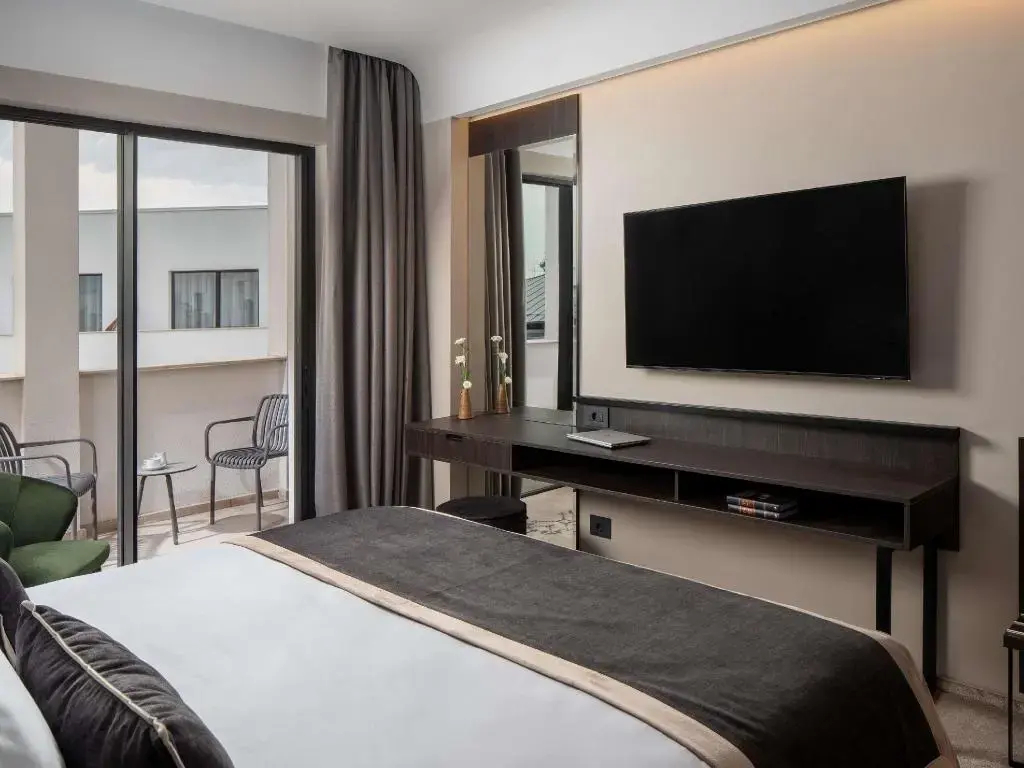 Photo - Mercure Conacul Cozieni