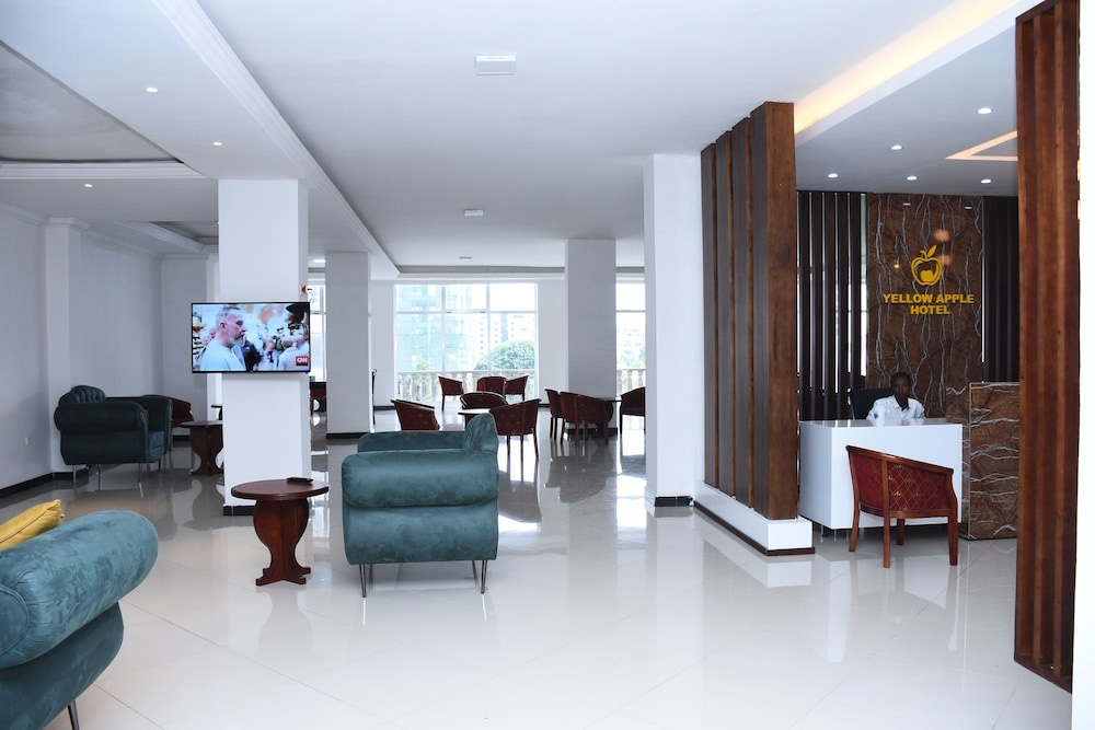 yellow apple hotel