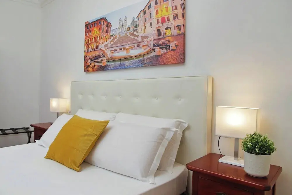 Photo - Romulus Rooms by Hostand