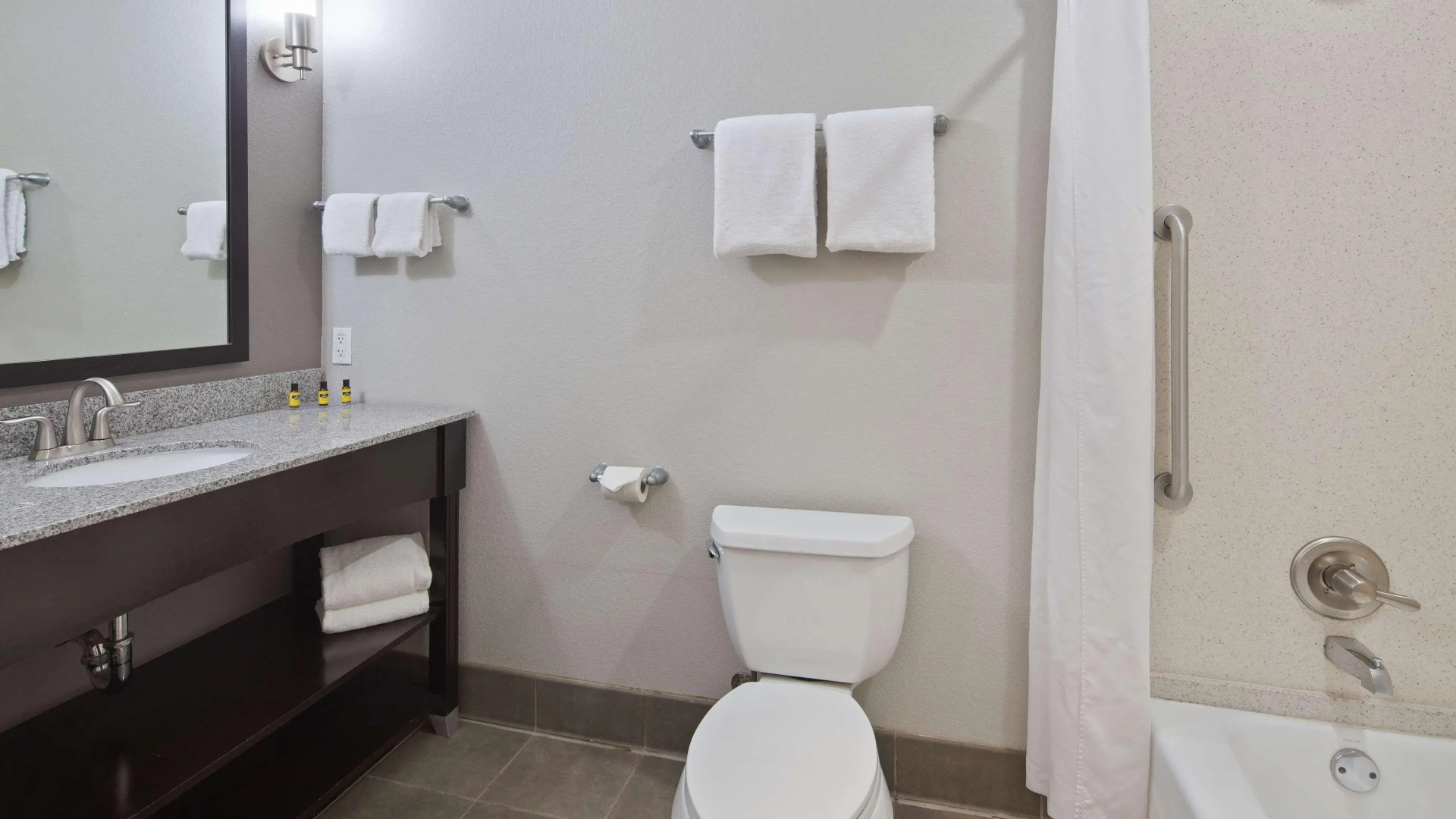 Photo - Best Western Plus Austin Airport Inn & Suites