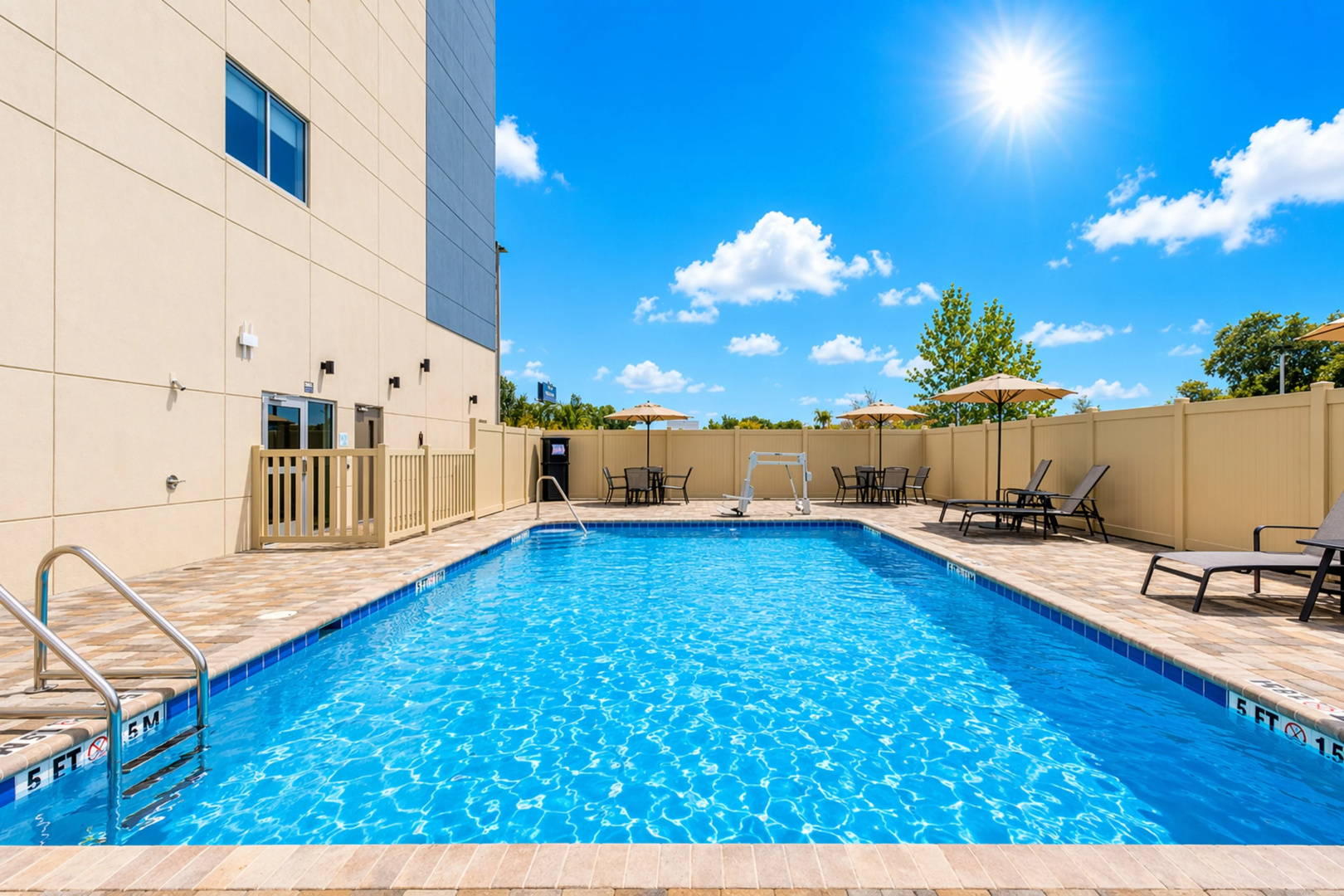 Photo - Holiday Inn Express & Suites Tampa Stadium – Airport Area by IHG