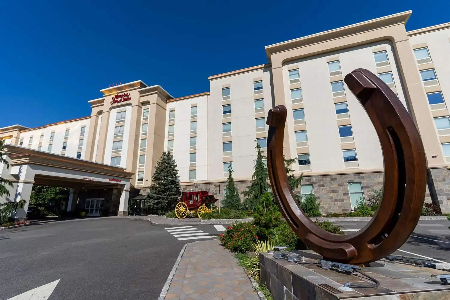 Photo - Hampton Inn & Suites Staten Island