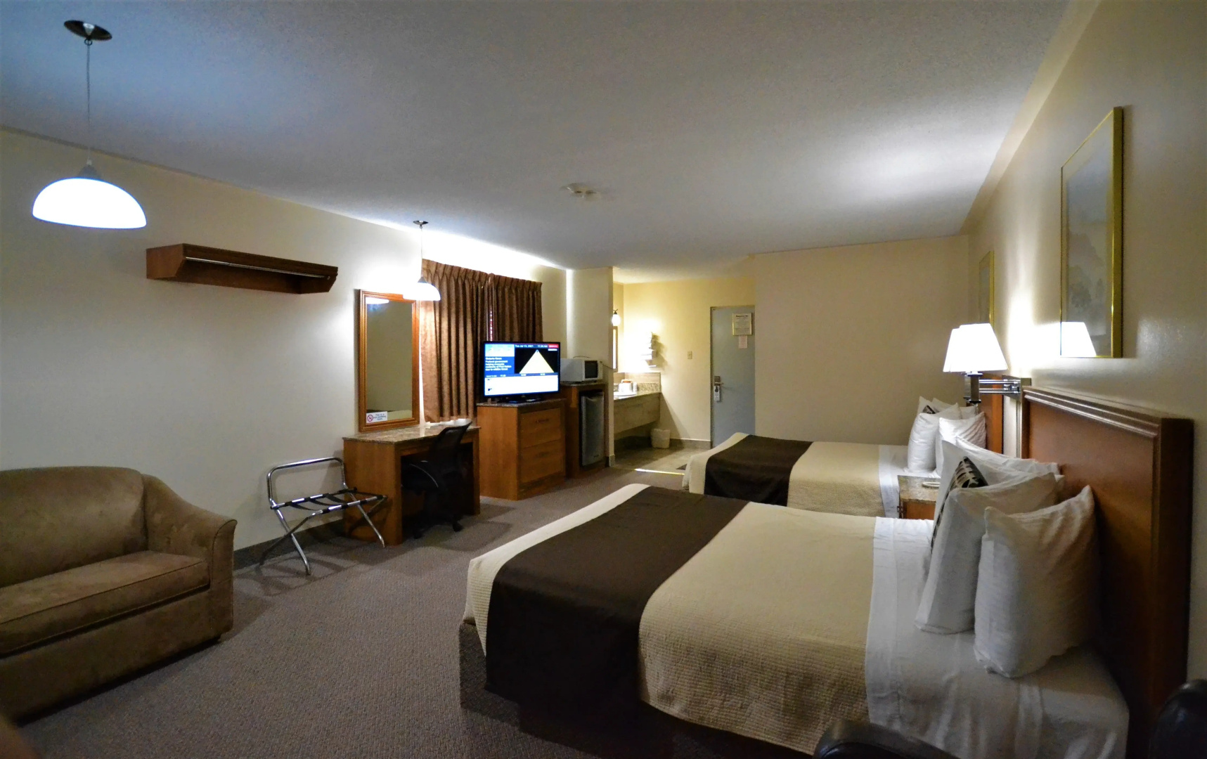 Photo - Newmarket Inn