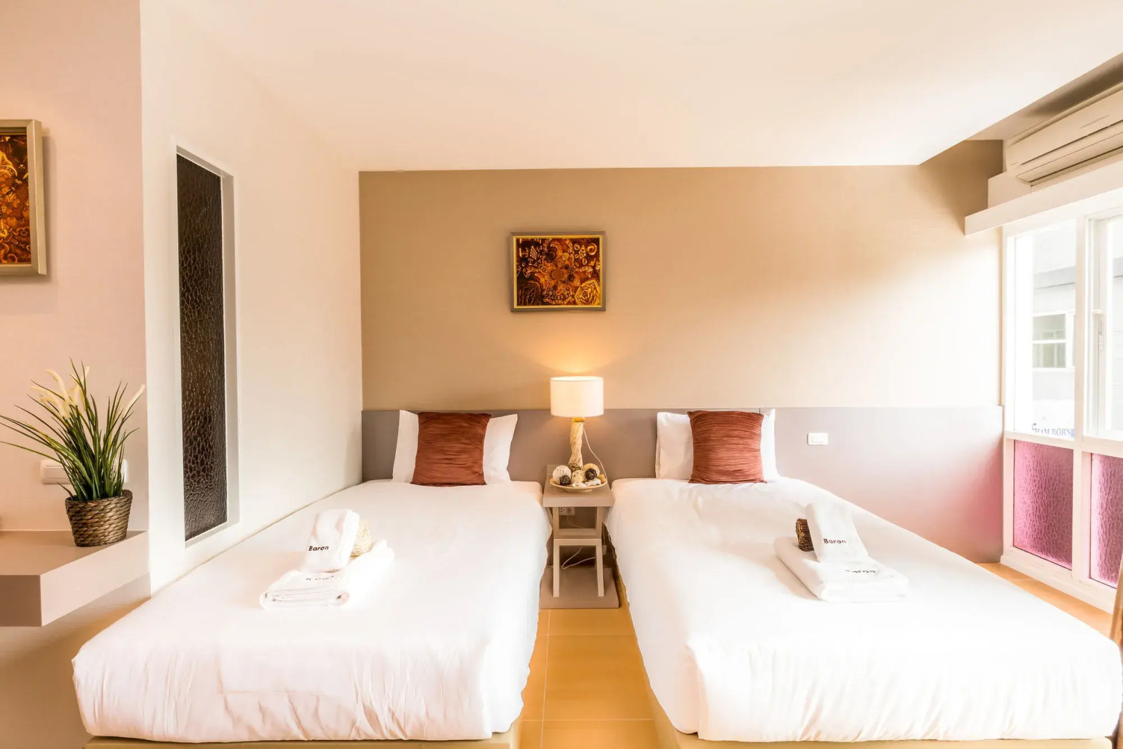 Photo - Baron Residence Bangkok