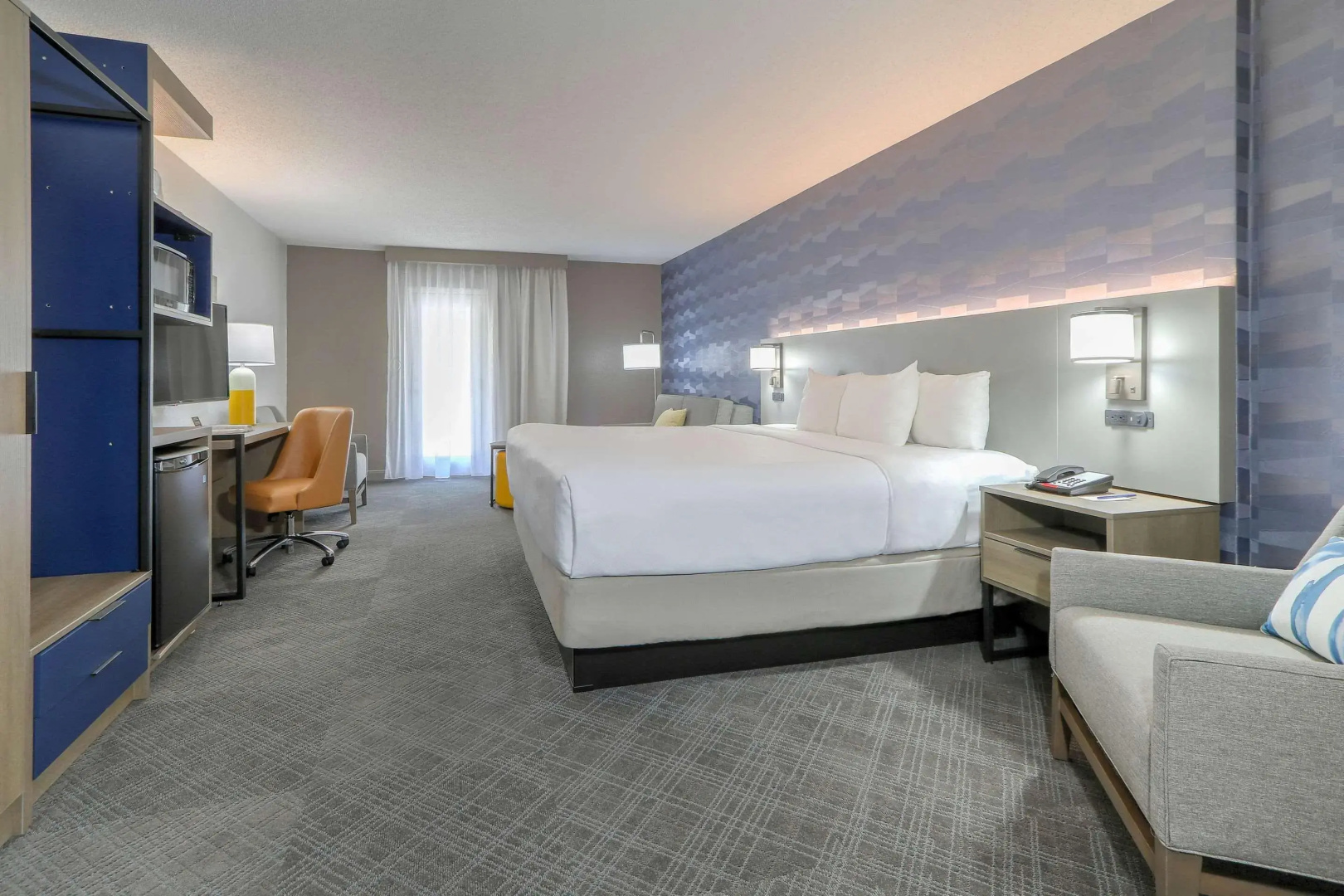 Photo - Comfort Inn & Suites At Dollywood Lane