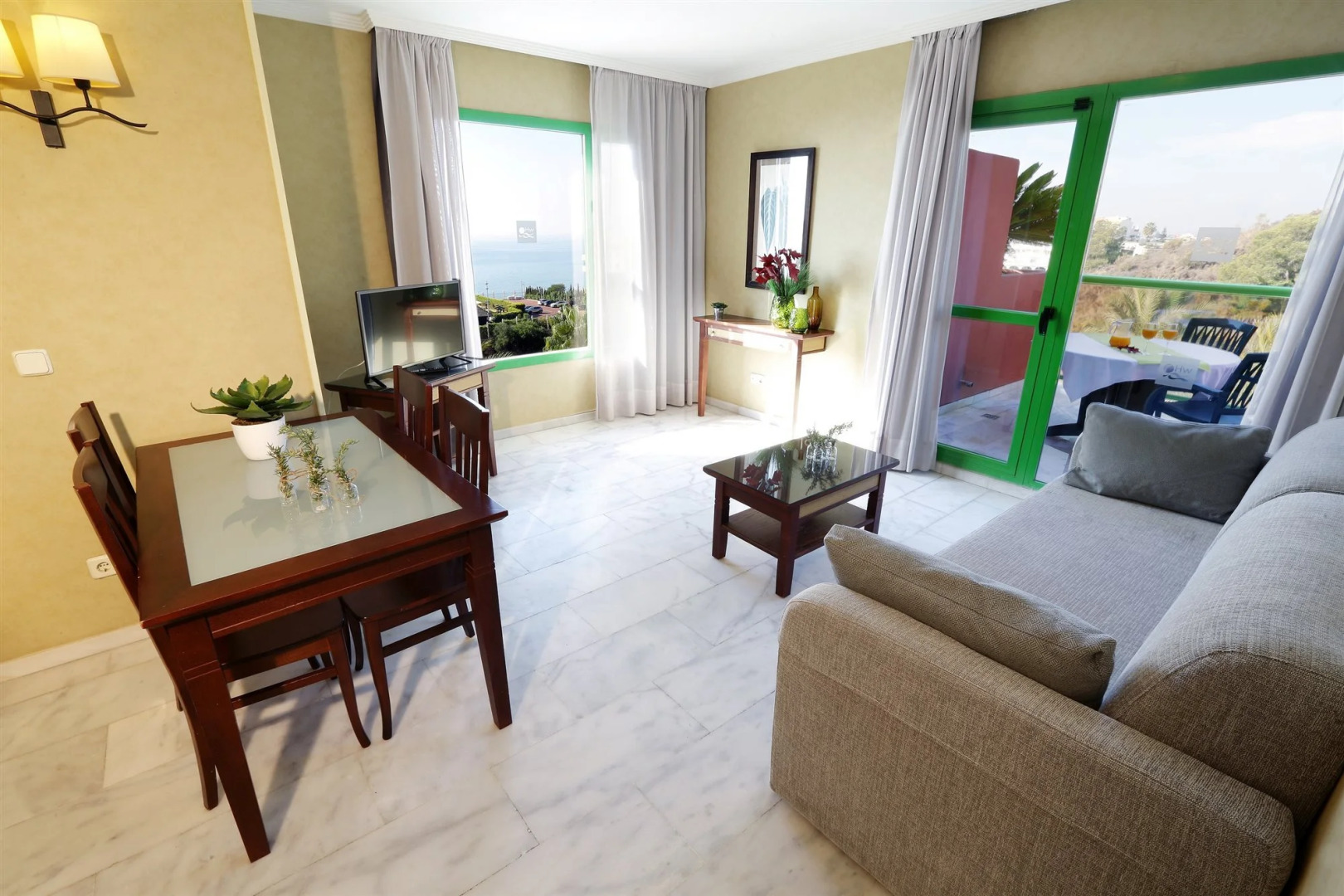 Photo - Holiday World RIWO Hotel.