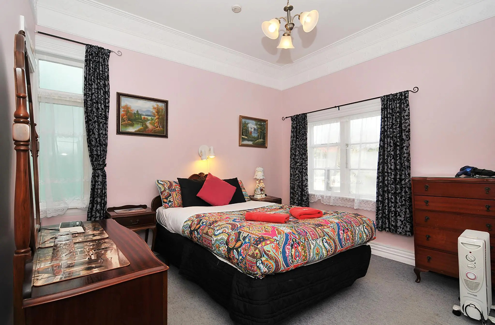 Photo - Richmond Guest House
