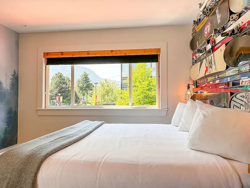 Photo - Hotel Squamish