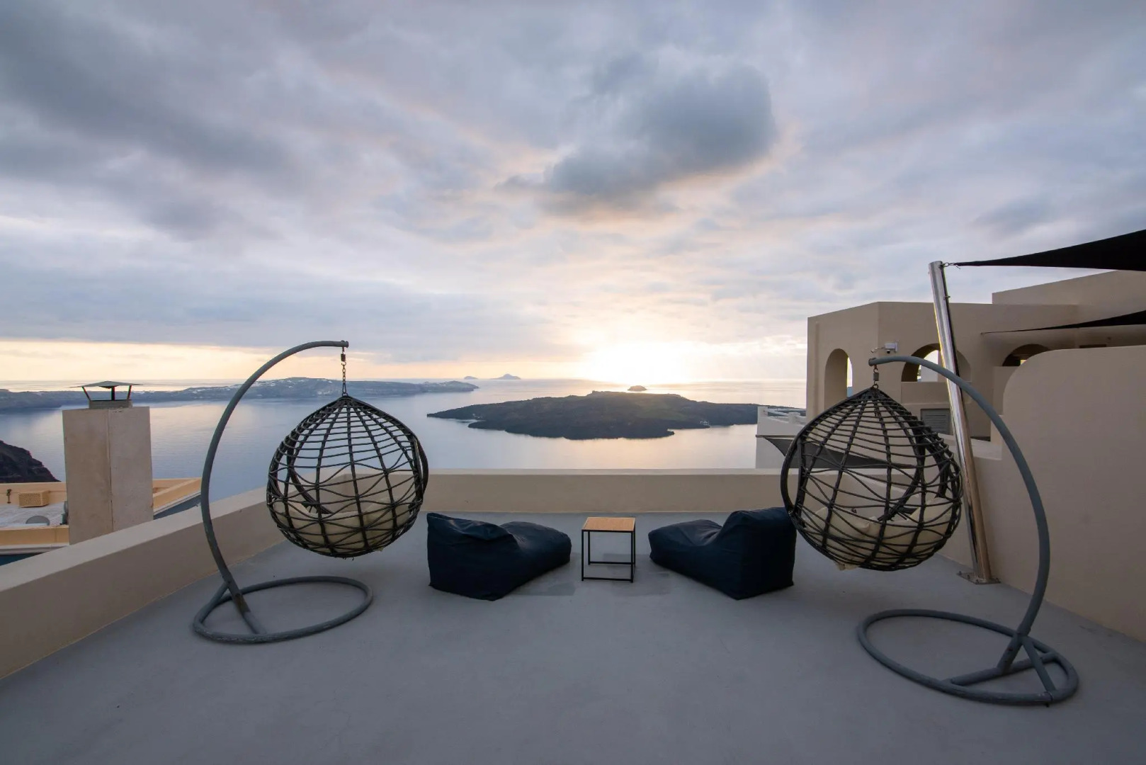 Foto - Caldera Cliff Illusion