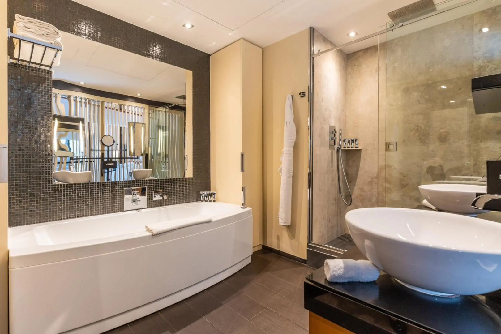 Foto - Five Seas by Inwood Hotels