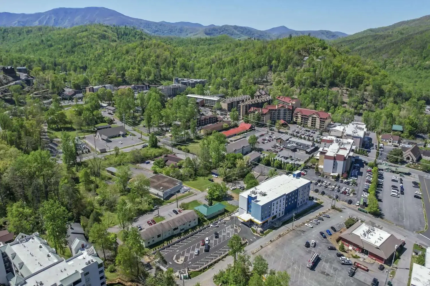 Photo - Comfort Suites Gatlinburg Downtown-Convention Center