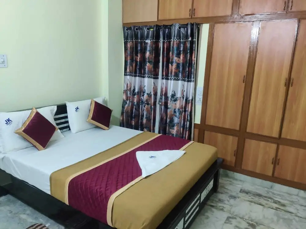 J k homestay