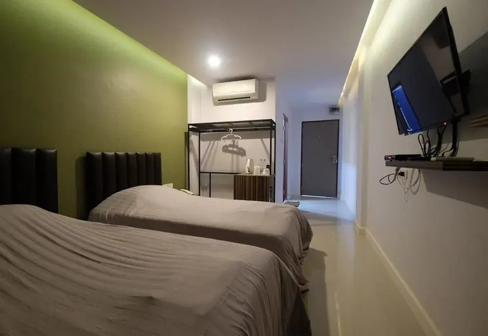 Photo - Red Door Samsen Hotel, Bangkok