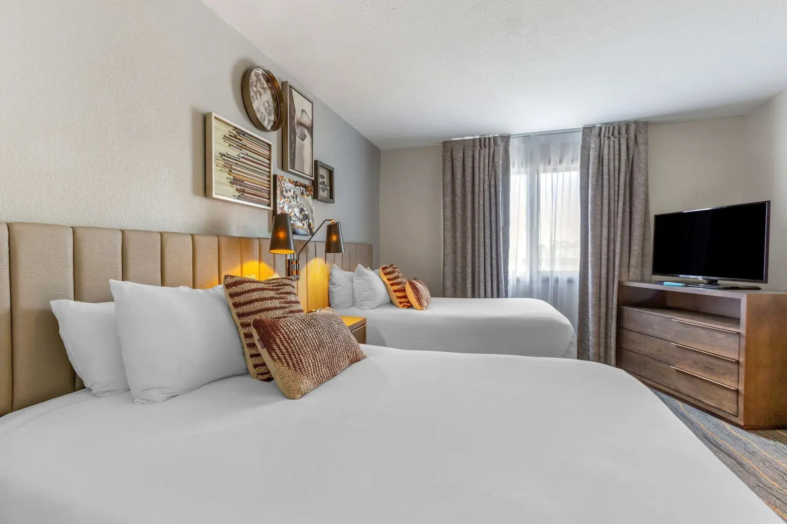 Photo - Windmill Suites Surprise - Phoenix, an Ascend Collection Hotel