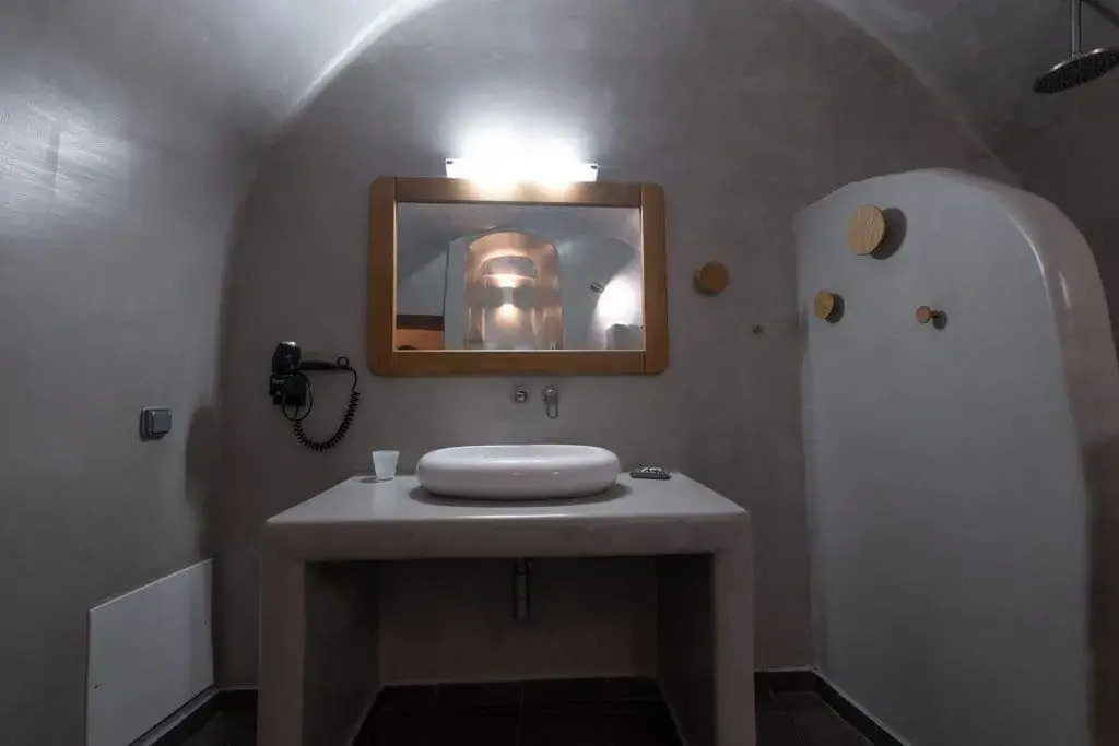 Photo - Unique Suites