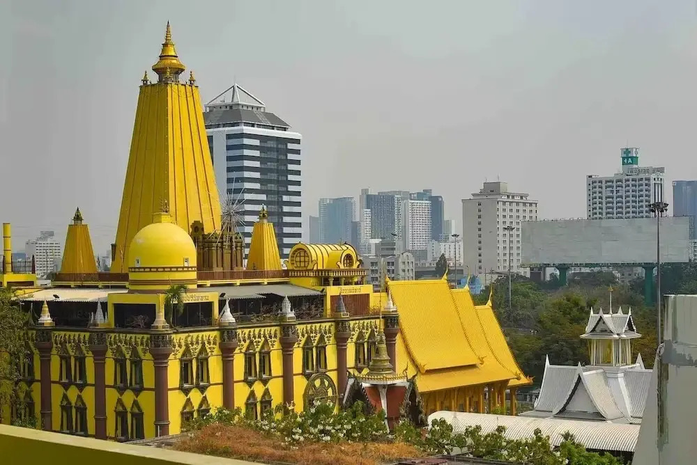 Foto - Petch Tower Ekkamai