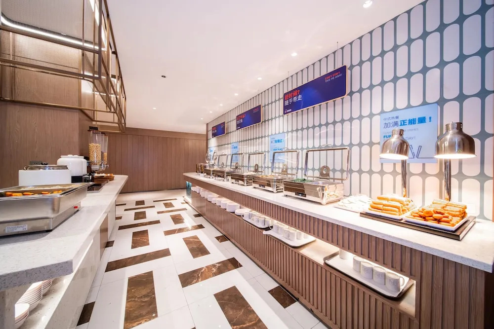 Photo - Holiday Inn Express Shanghai Pujiang Lianhang Road by IHG