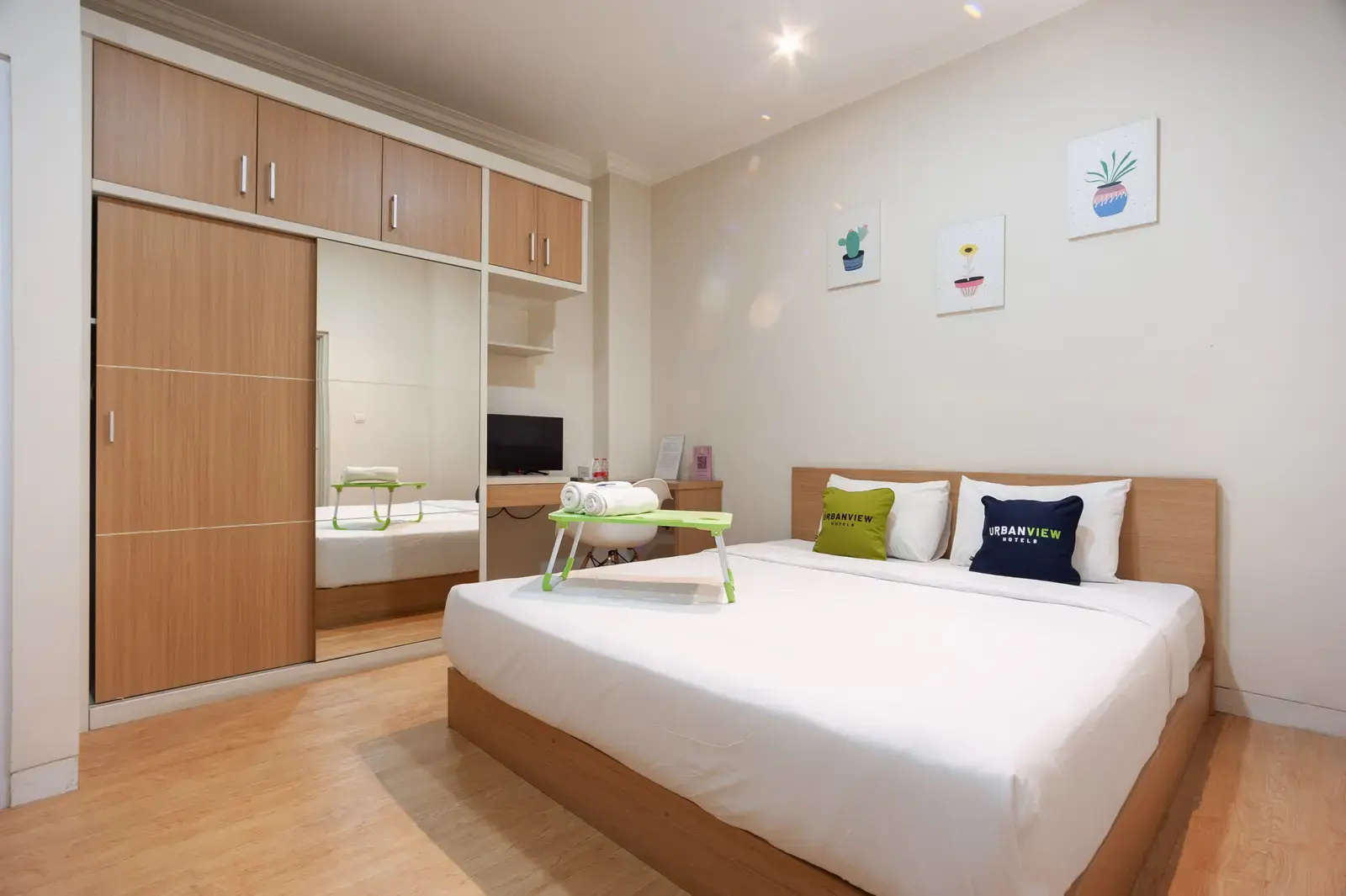 Foto - Urbanview Hotel Jagakarsa by RedDoorz