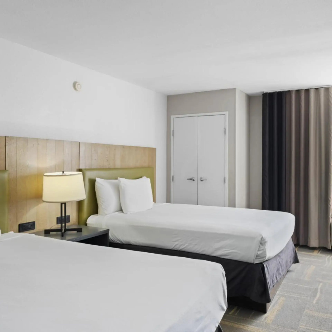 Photo - GreenTree Inn & Suites Phoenix Sky Harbor