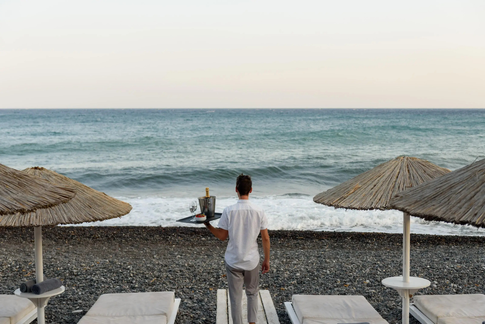 Photo - Alesahne Beach Hotel