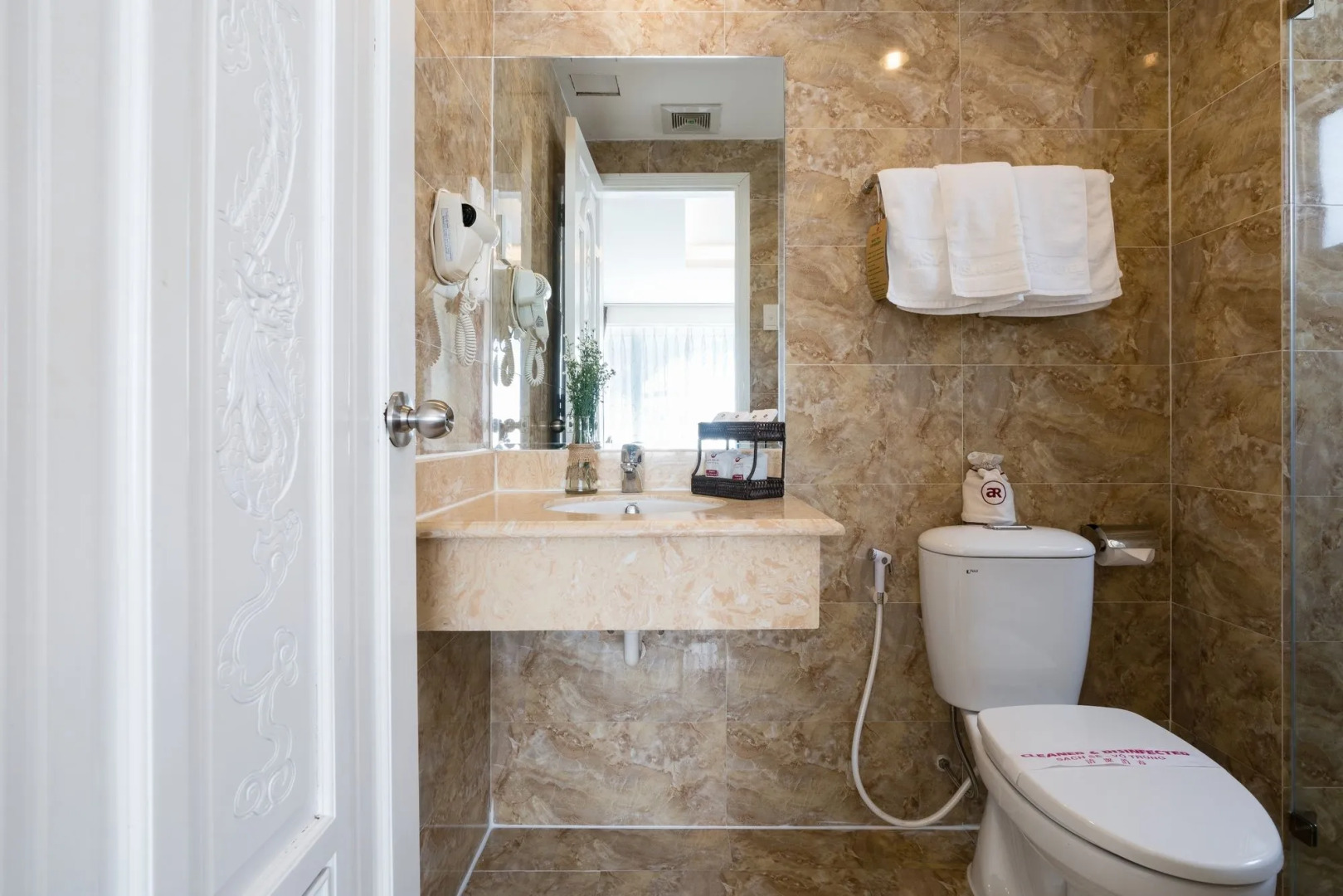 Foto - Asian Ruby Center Point Hotel - Near Nguyen Hue Street