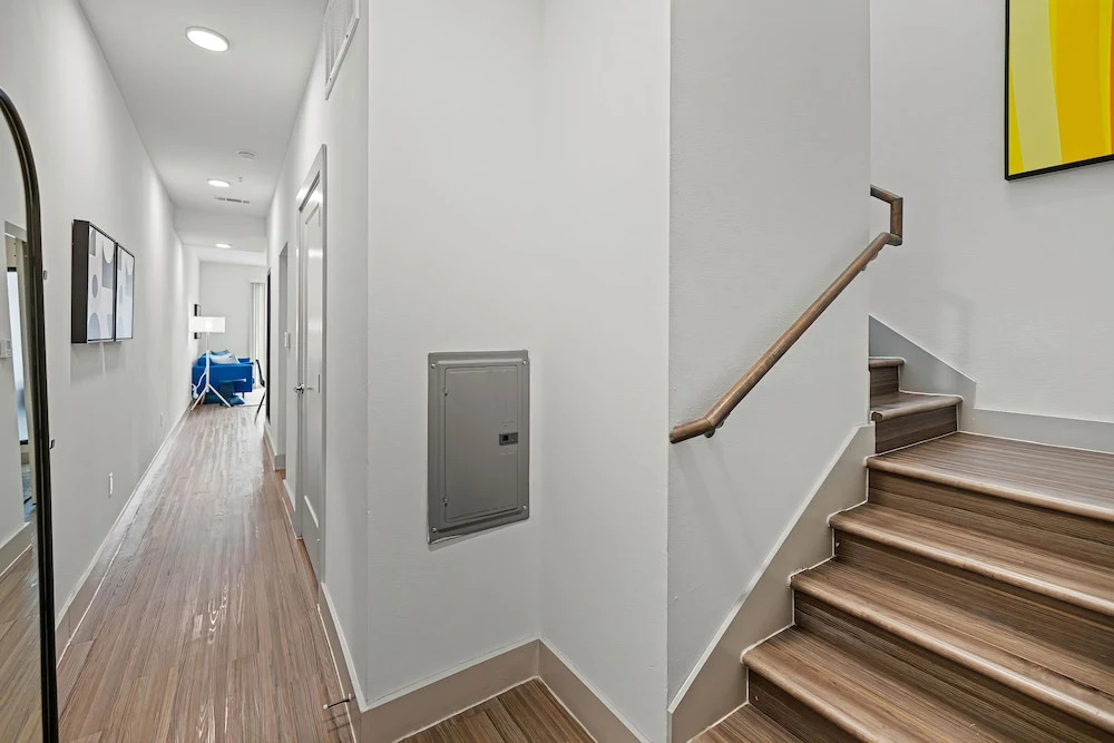 Photo - Placemakr Downtown Austin