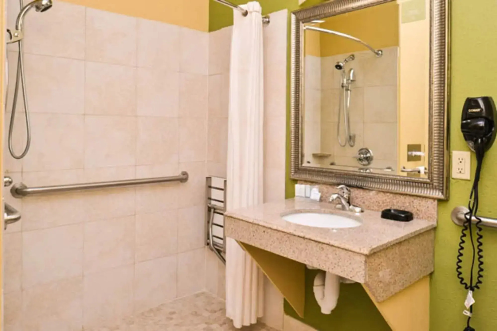 Photo - Sleep Inn and Suites Downtown Houston