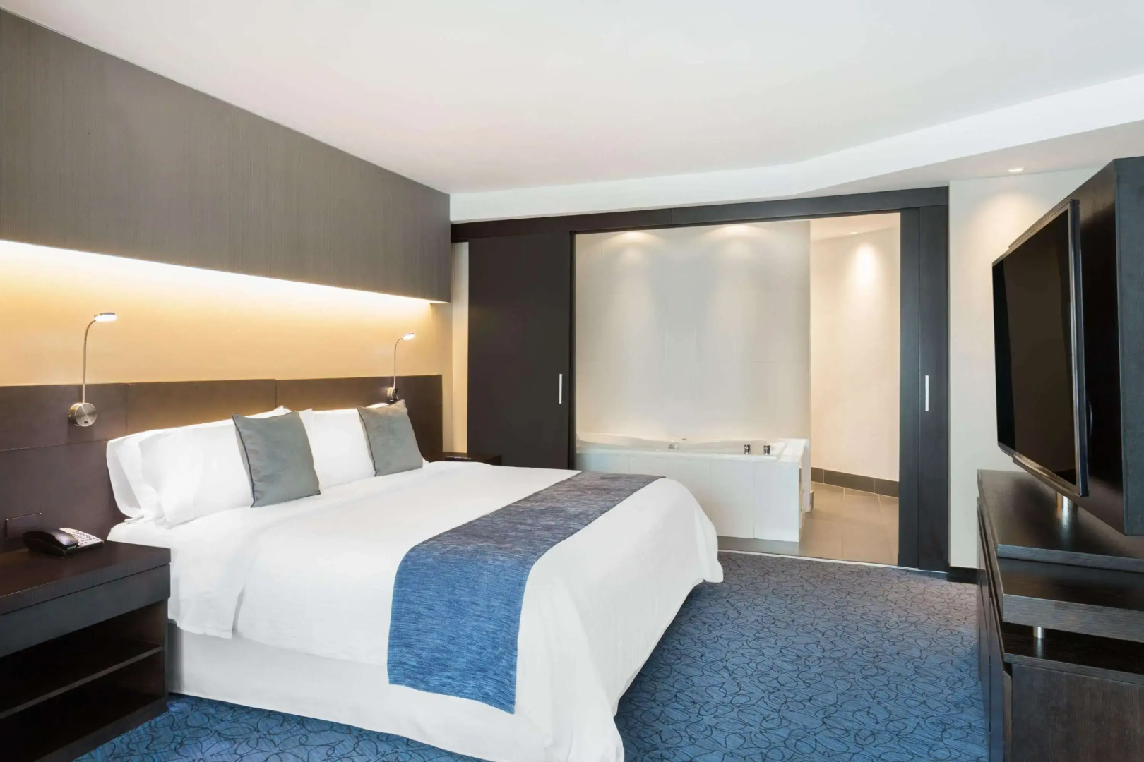 Photo - Wyndham Guayaquil, Puerto Santa Ana