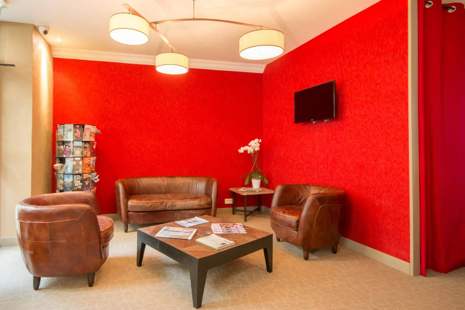 Photo - Posy Hotel by Happyculture