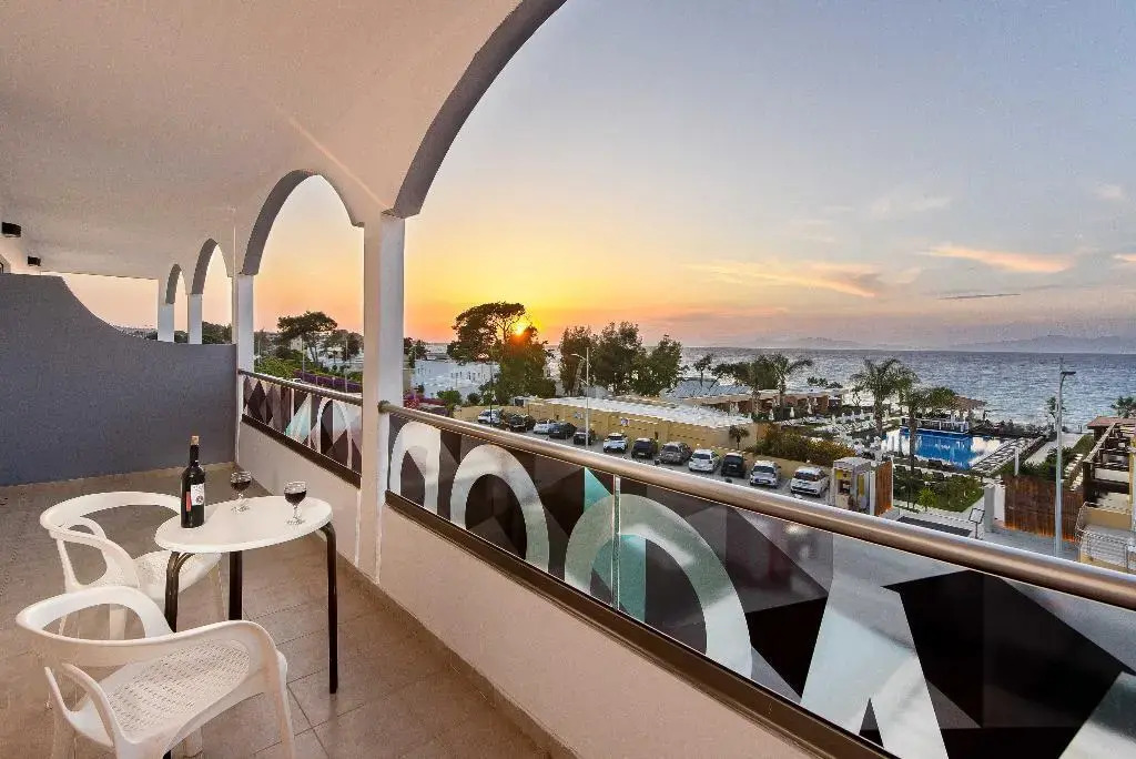 Photo - Sunny Days Hotel