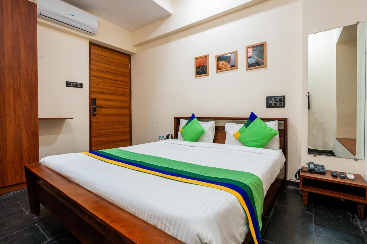 Photo - Treebo Premium The Memoir, Ramdaspeth