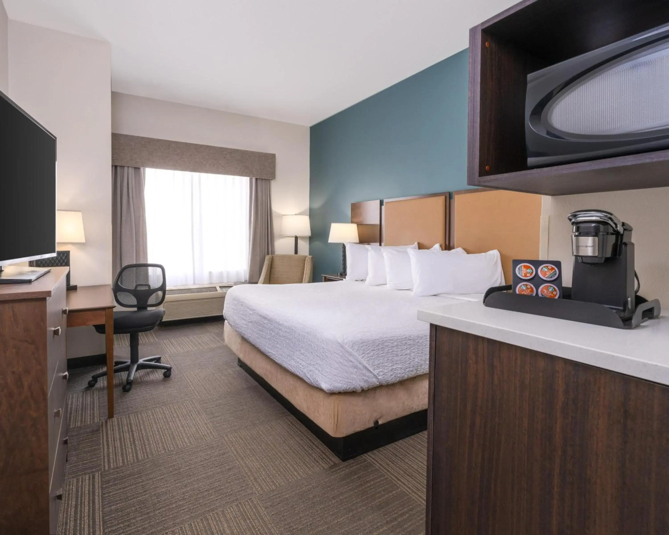 Photo - Travelodge Phuket Town