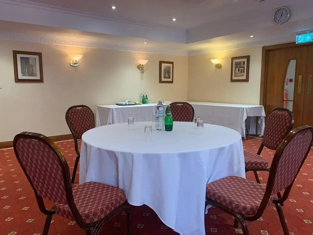 Photo - Savera Hotel South Ruislip