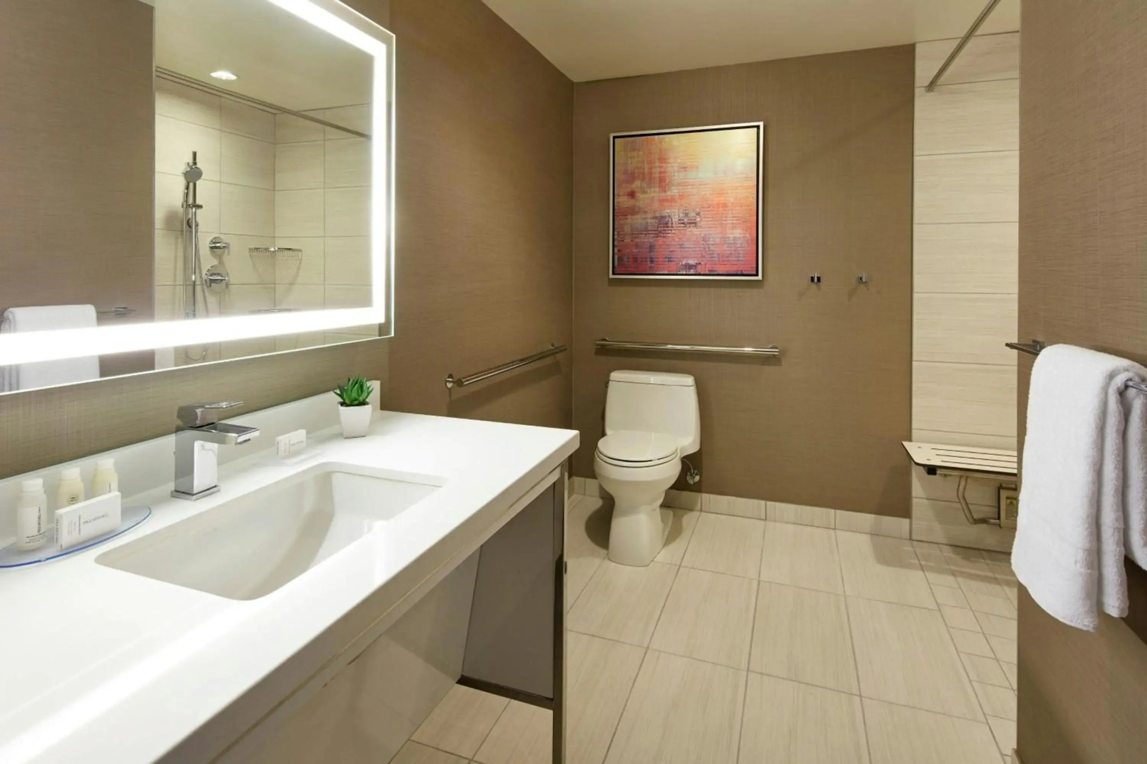 Photo - Anaheim Hotel