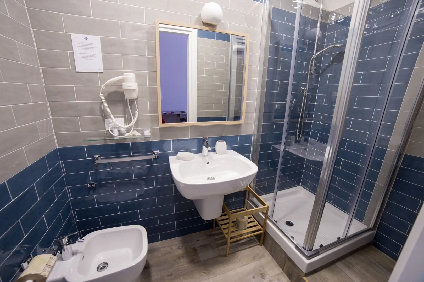 Photo - P.C. Boutique H. Vesuvius, Napoli Centro, by ClaPa Group