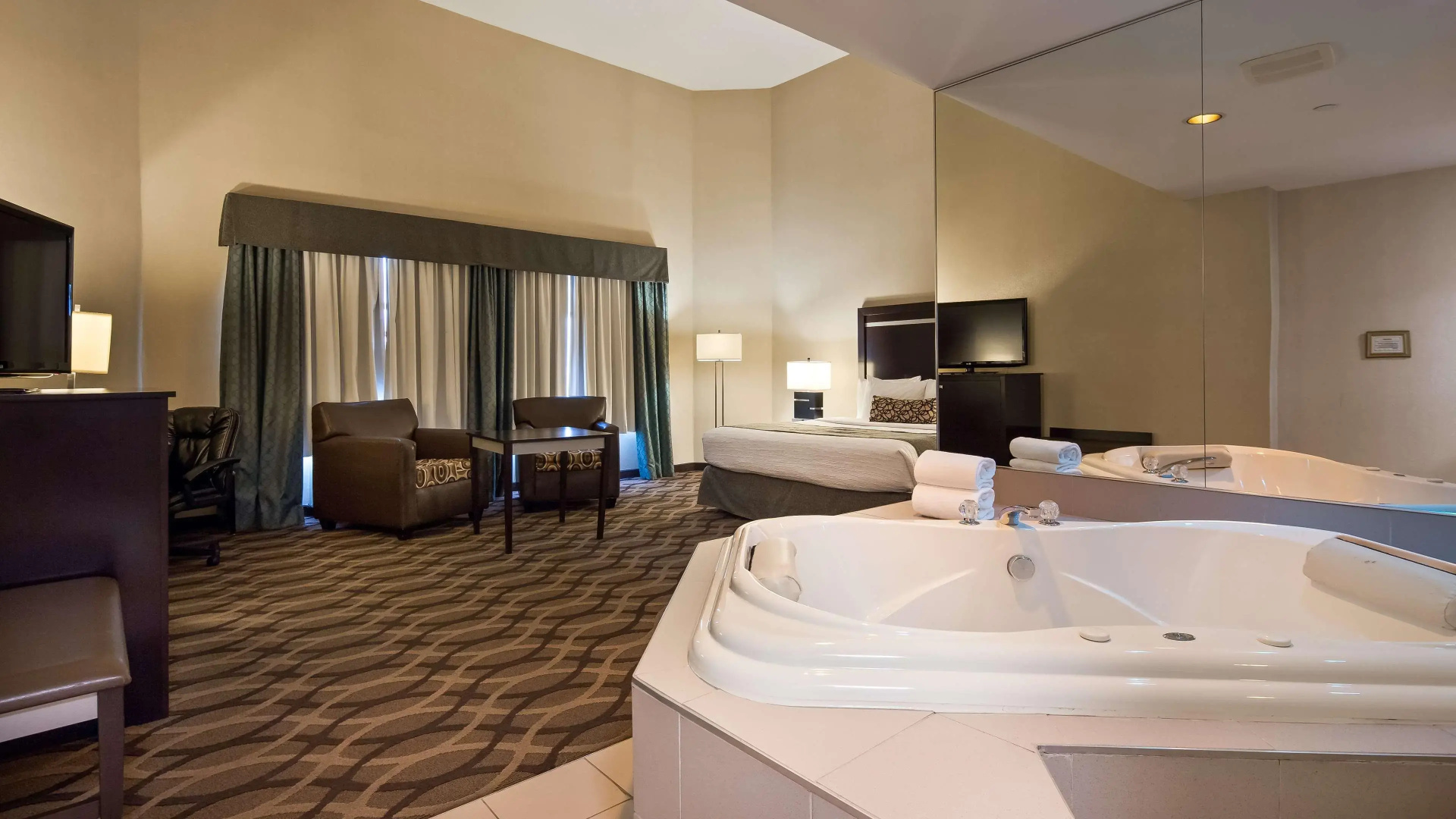 Photo - Best Western Plus Travel Hotel Toronto Airport