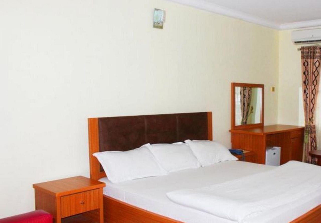 Specs Suites