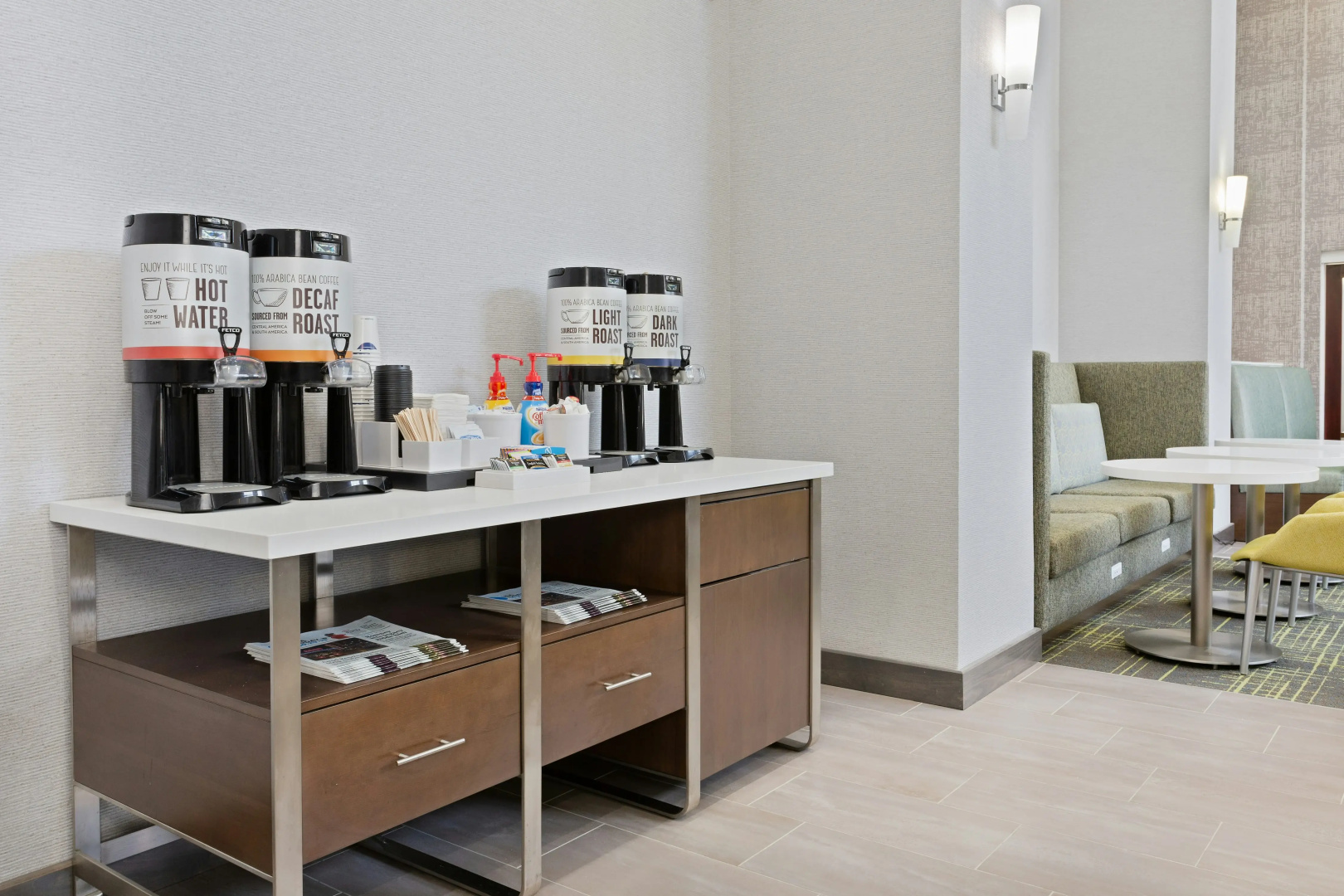 Photo - Hampton Inn & Suites Orlando Intl Dr N