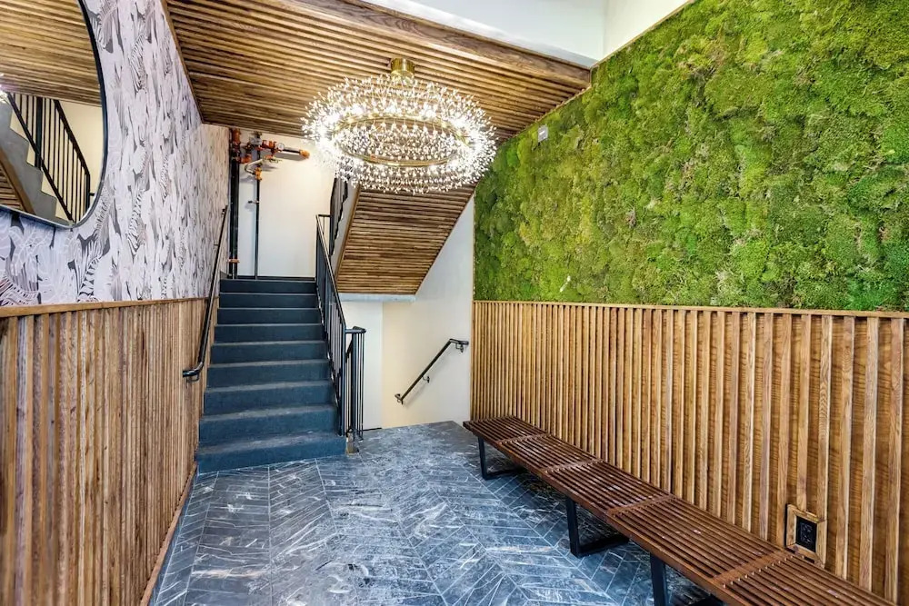 Photo - Mont Royal Suites - M11