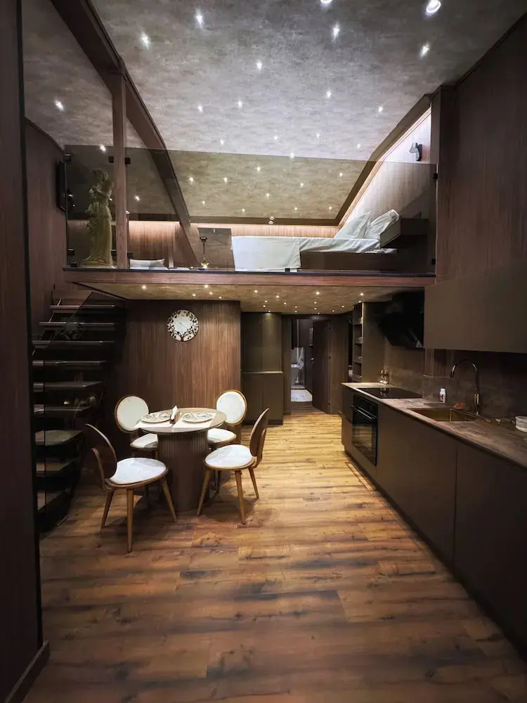 Photo - The HH Point