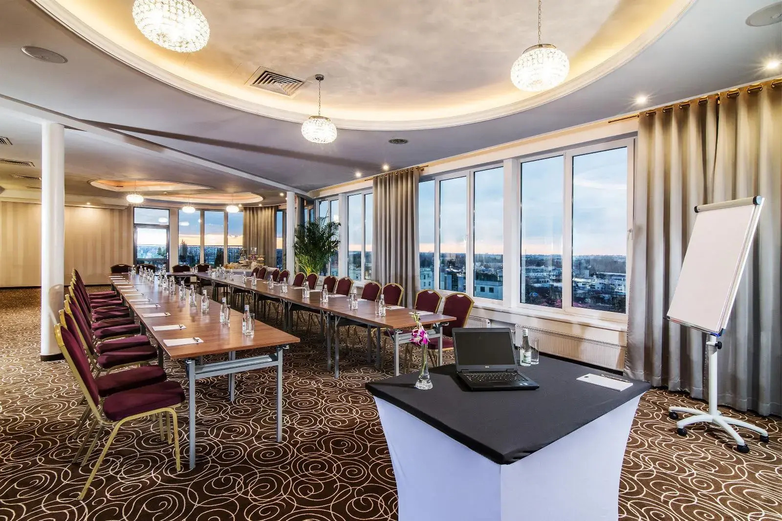 Photo - Hotel Lord - Warsaw Airport