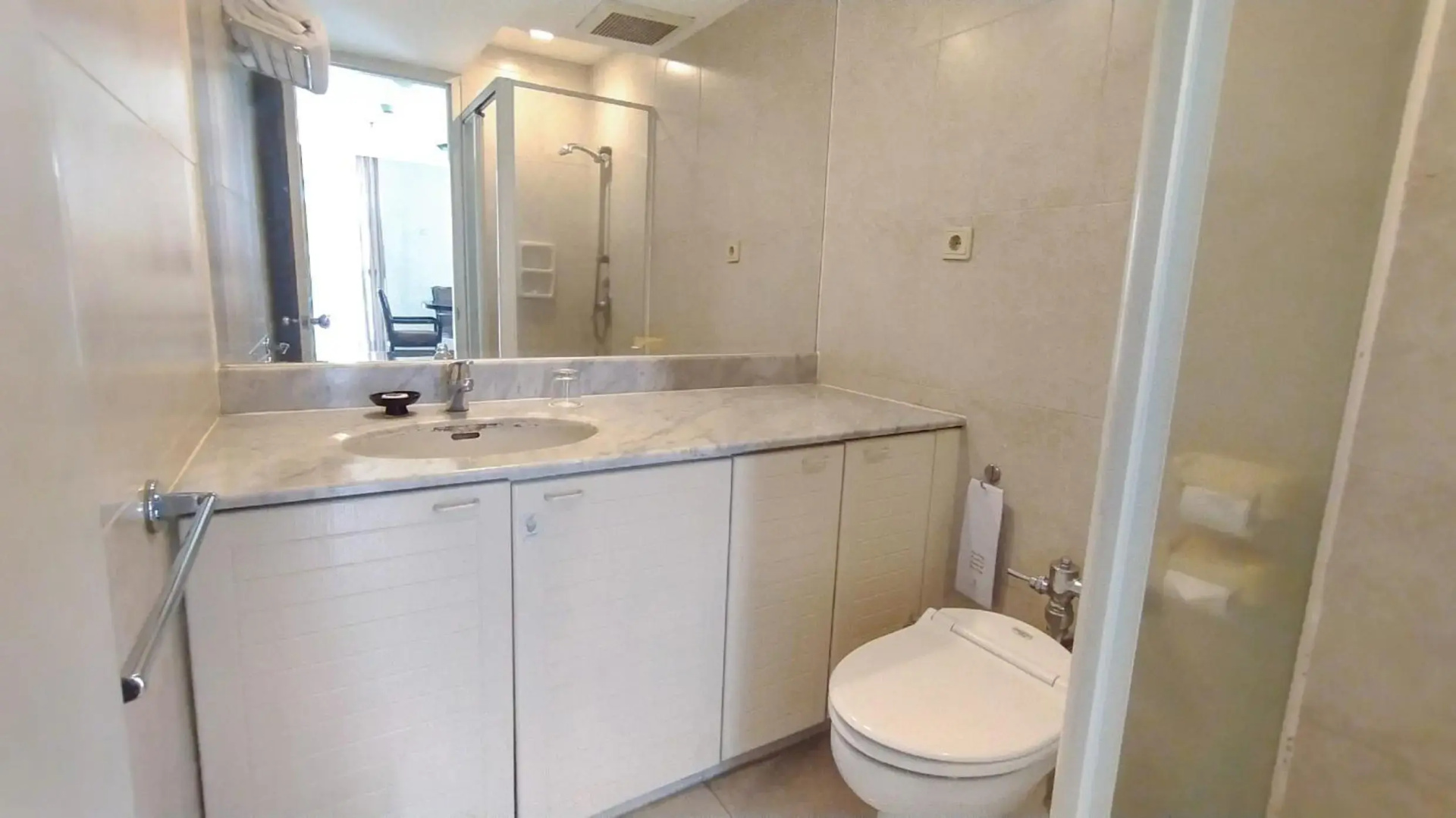 Foto - Kristal Hotel Jakarta