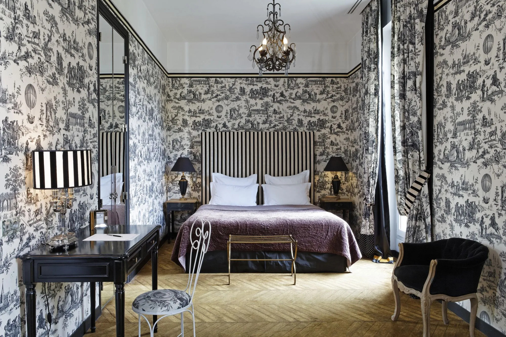 Photo - Saint James Paris