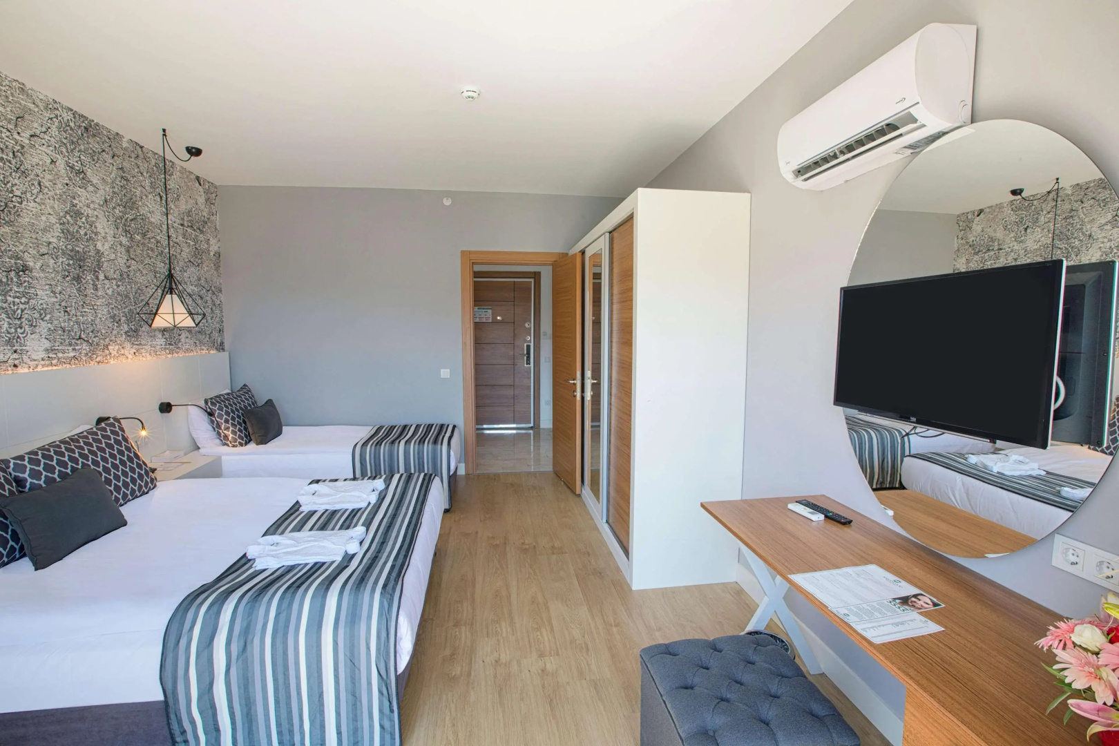 Photo - Greenwood Suites Resort