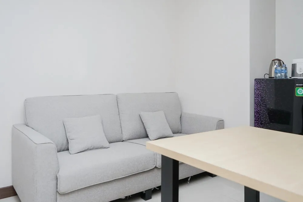 Cozy Stay 2BR Apartment at Springwood Residence