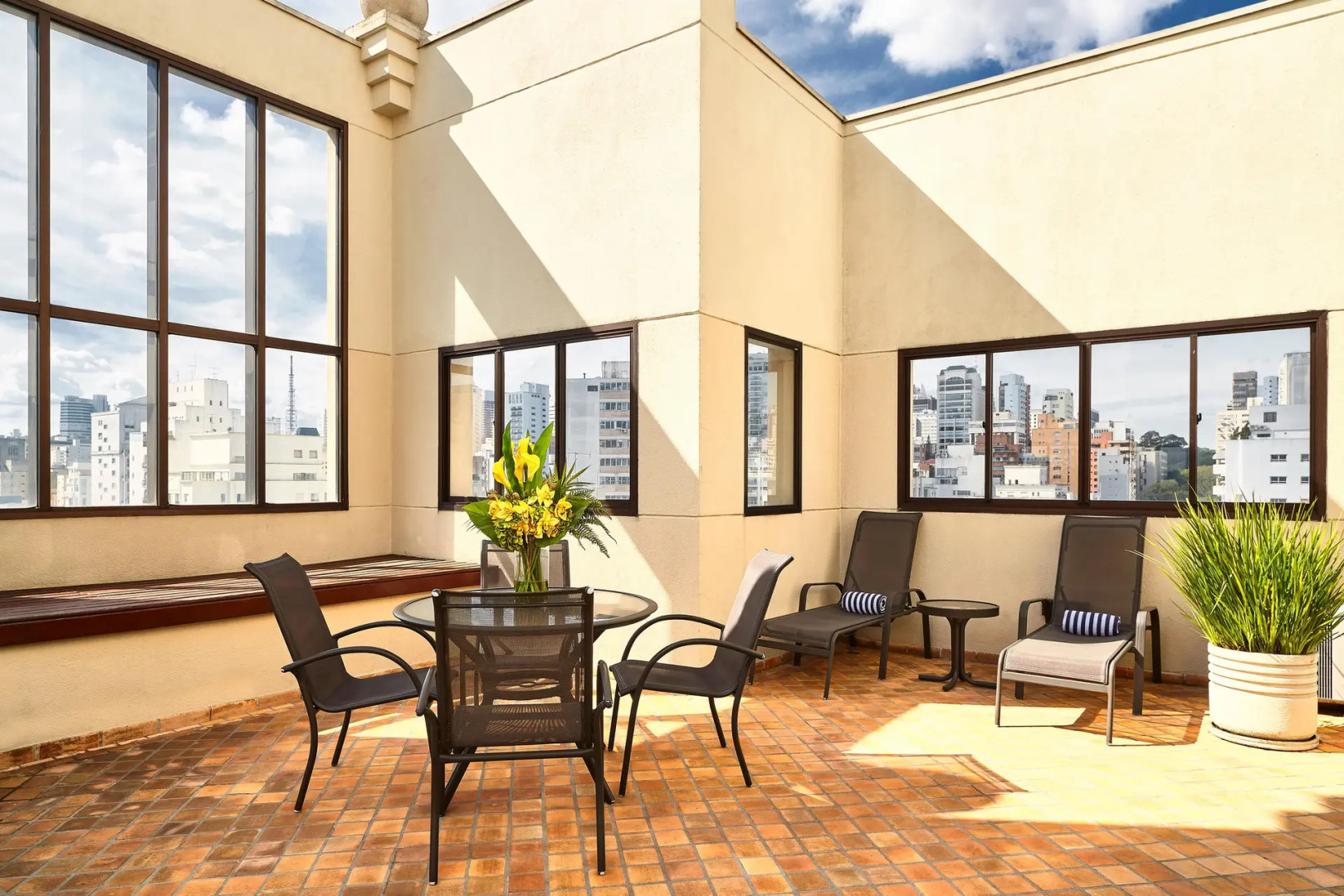 Foto - George V Casa Branca