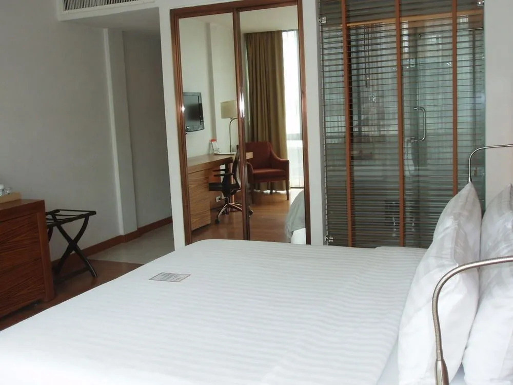 Photo - Sacha's Hotel Uno