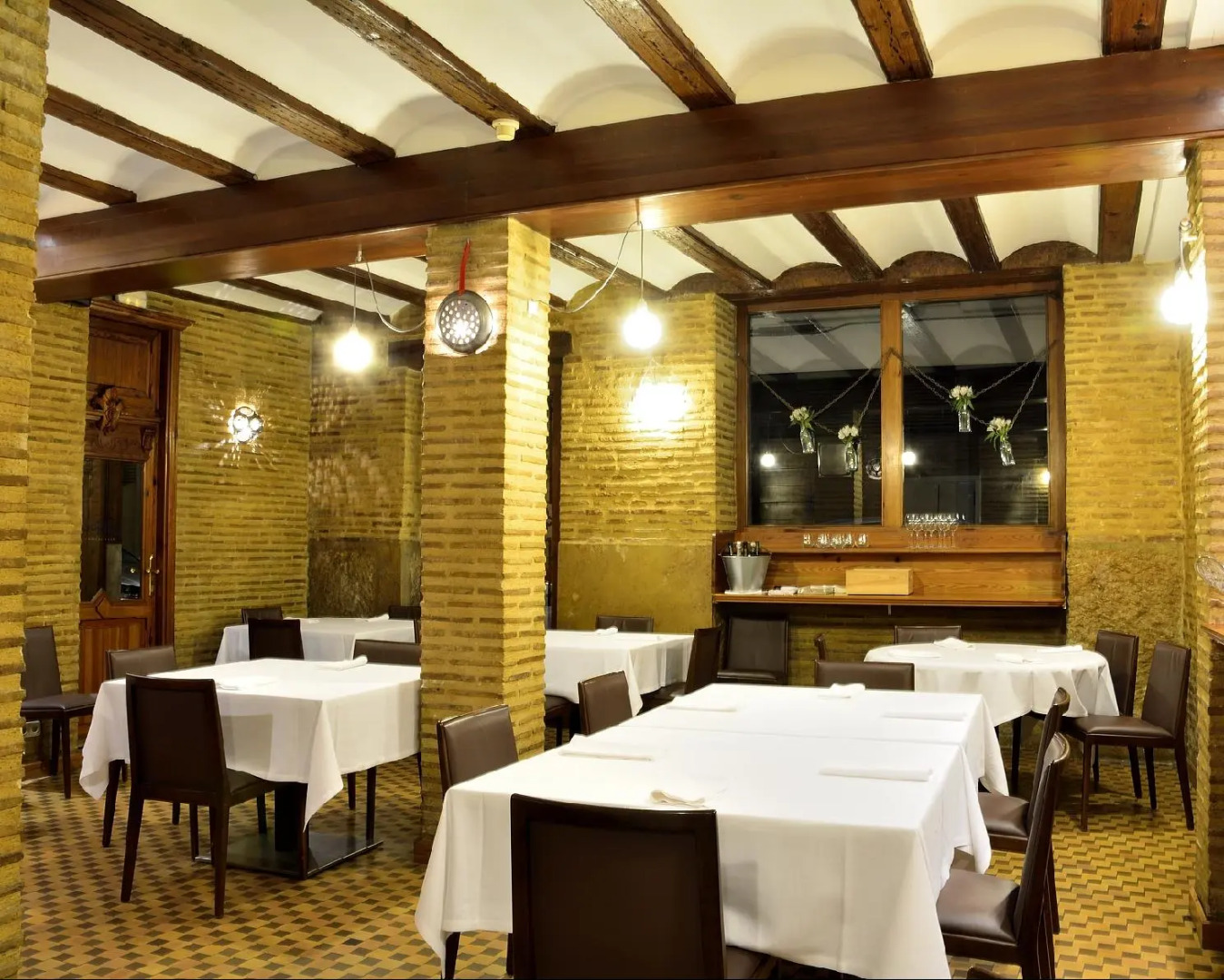 Foto - Ad Hoc Monumental 1881