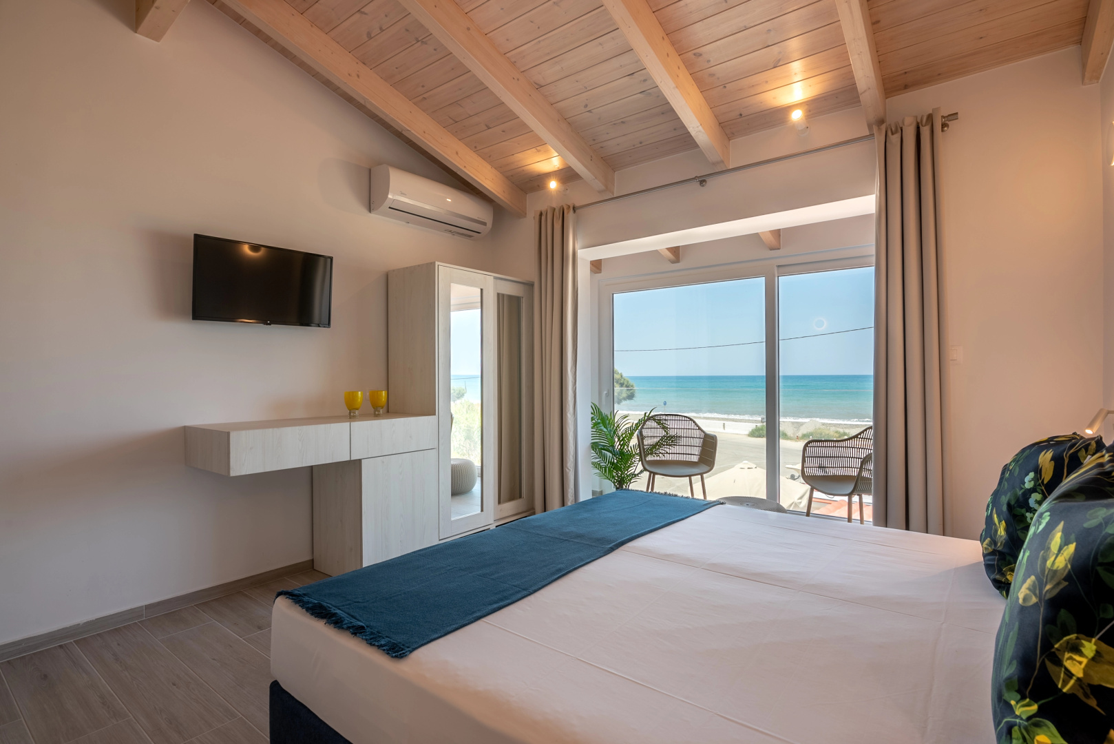 Photo - GT Beach Hotel