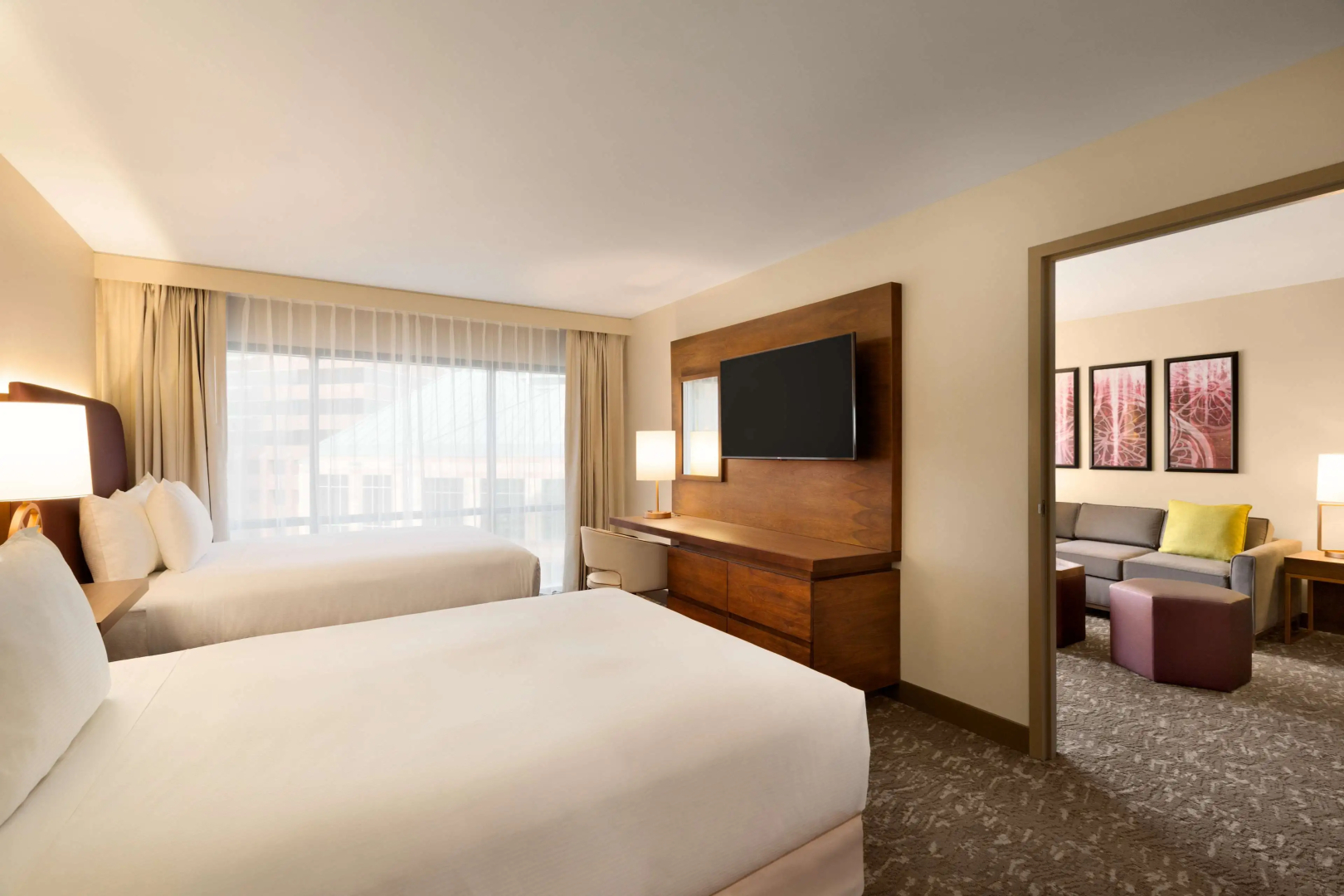 Photo - Embassy Suites by Hilton Phoenix Downtown North